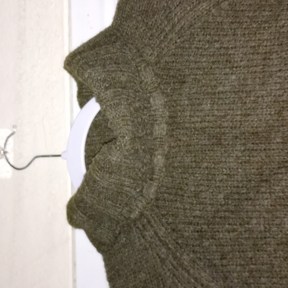 MERINO WOOL JCREW COLD WEATHER OR ANYTIME SWEATER. NWOT - Picture 4 of 5
